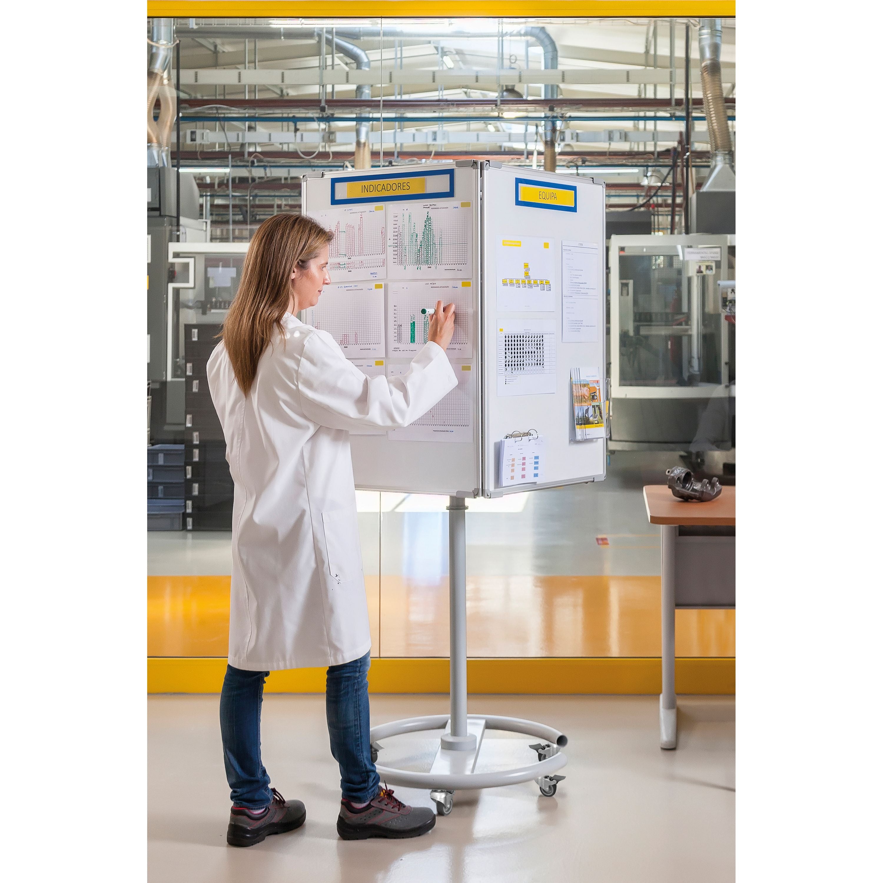 Bi-office 4 Sided Mobile Information Board Magnetic Surface 650x910mm Ea673117