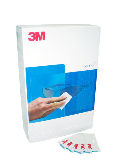 3M Disposable Lens Cleaning Wipes in a large dispenser box, containing 500 individual sachets.