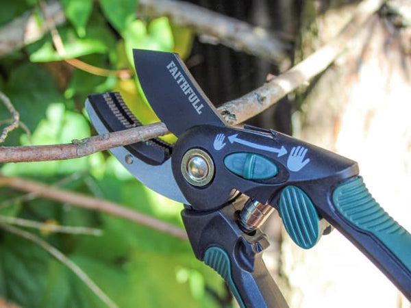 Faithfull Countryman Anvil Secateurs
