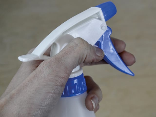 Faithfull Hand Held Trigger Spray Bottle 1 litre