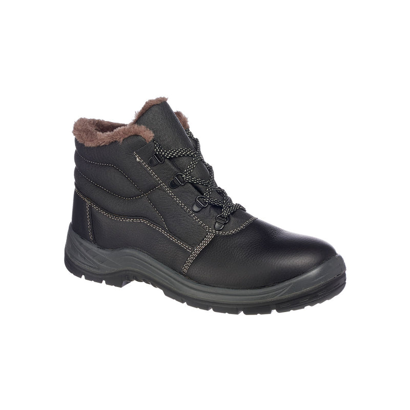 Black Steelite Kumo boot with warm fur lining, steel toe, and slip-resistant sole for cold weather.