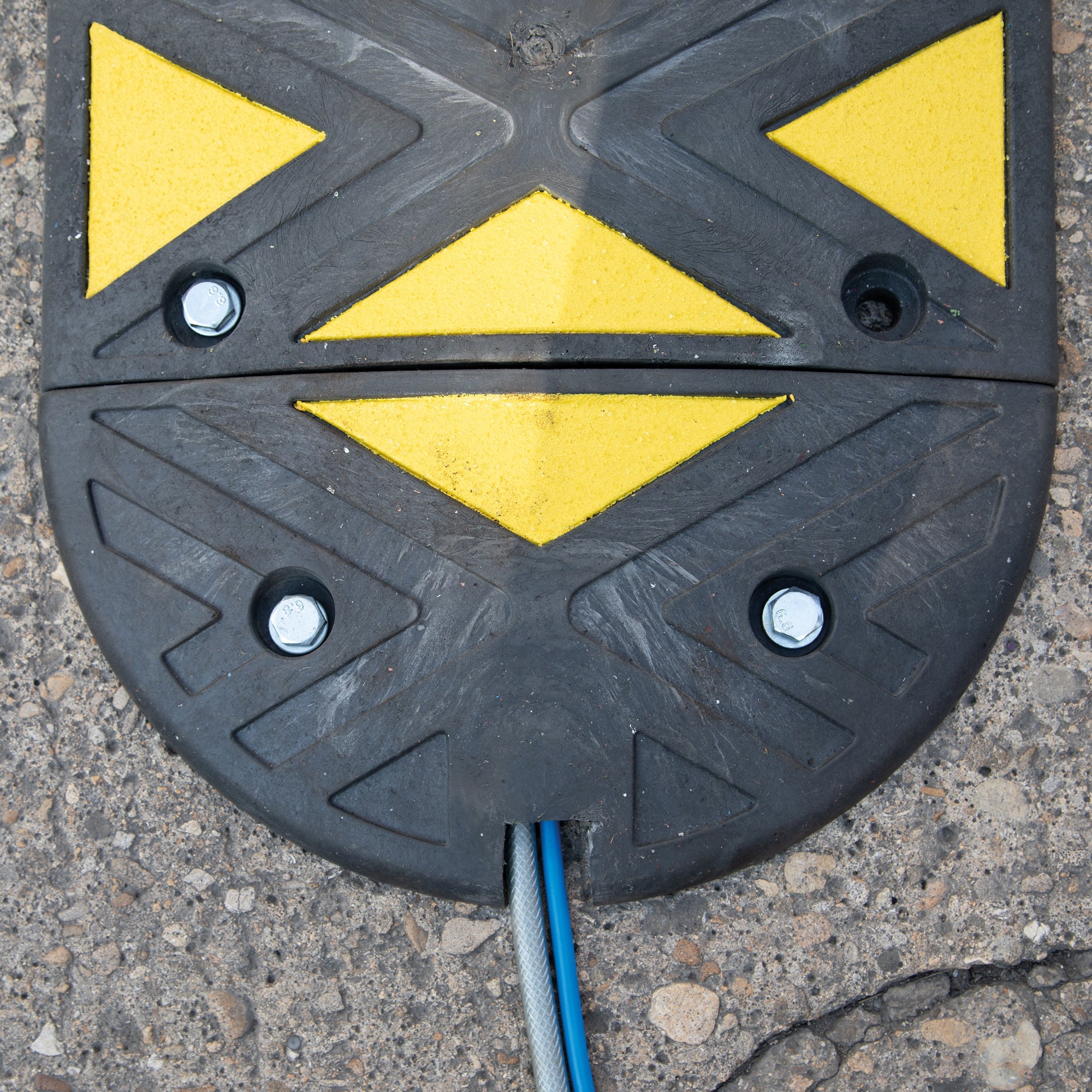 JSP 7.5cm End Cap for Ridgeback® - Black/Yellow